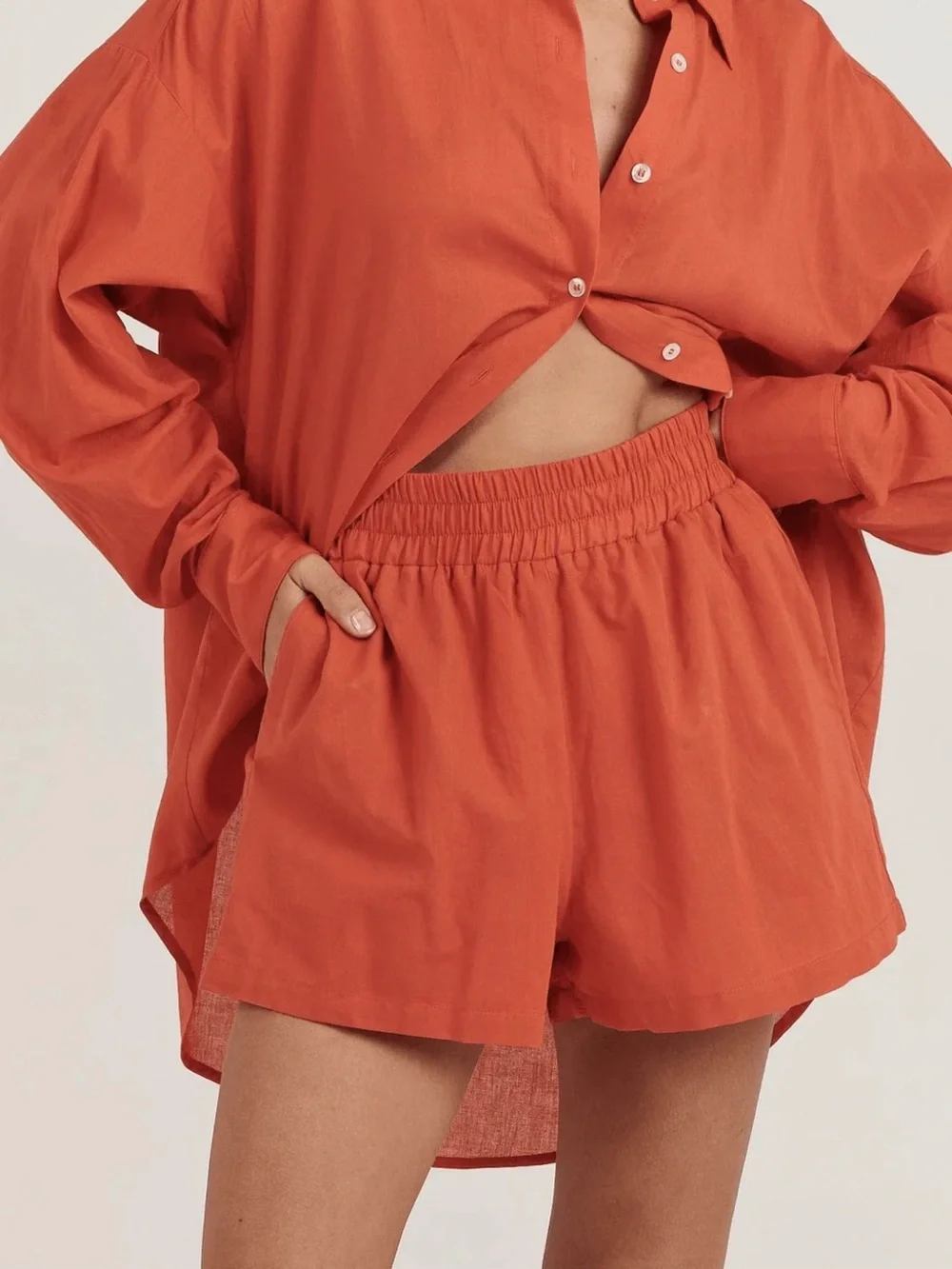 CHARLIE HOLIDAY Casey Short - Red Poppy Size 4 NWT